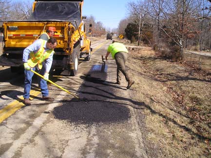 File:Maint Pl guide Pothole Patching Temp Emerg5.jpg