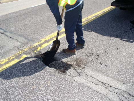 File:Maint Pl guide Pothole Patching Temp Emerg12.jpg