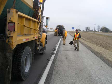 File:Maint Pl guide Pothole Patching Temp Emerg3.jpg