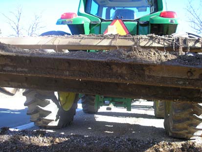 File:Maint Pl guide Shoulders - Under Grademaster.jpg