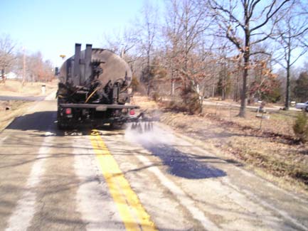 File:Maint Pl guide Pothole Patching Temp Emerg4.jpg