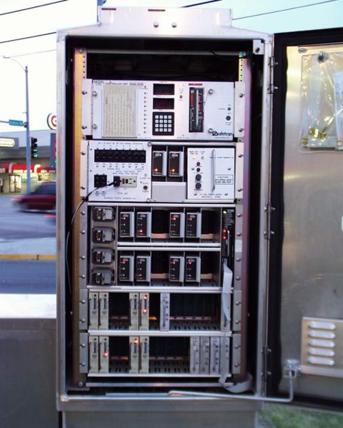 File:902.3.5.5 Type 170 Controllers.jpg
