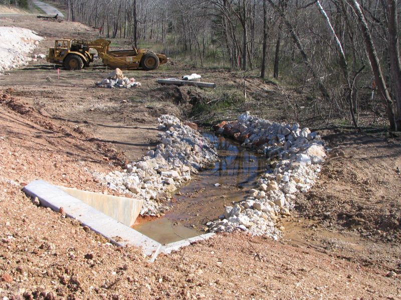 File:806.1.1.2 PHOTO 15 ROCK PAN PARALLEL TO STREAM.jpg
