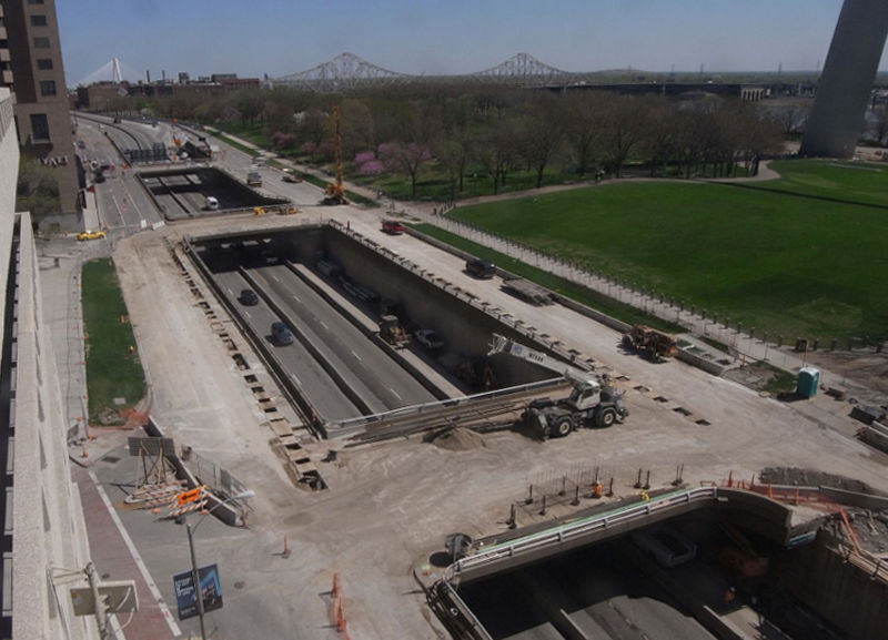 File:Main Page Apr 22, 2014.jpg