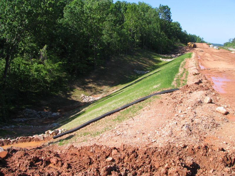 File:806.1.1.1 PHOTO 10 TEMPORARY SLOPE DRAINAGE.jpg