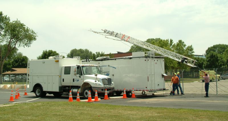 File:944 emer response takedown.jpg