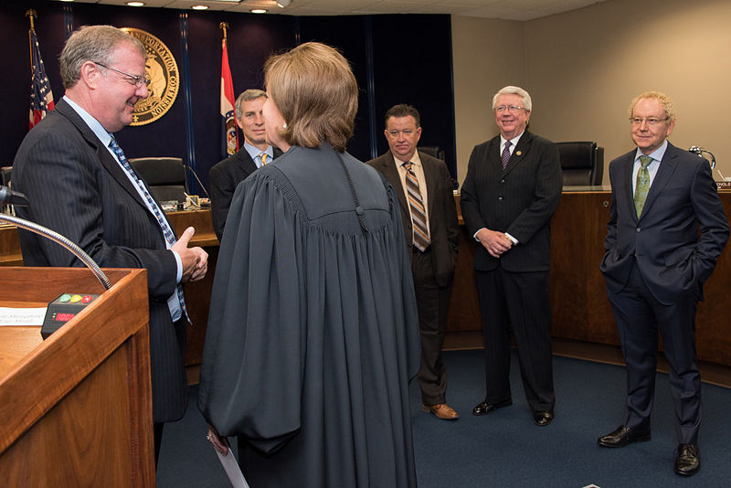 File:Main Page Apr 2, 2015.jpg